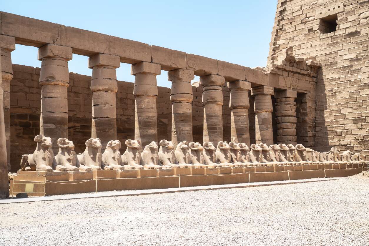 **Itinerary Departure Saturday or Monday ** CITY OF ORIGIN - LUXOR