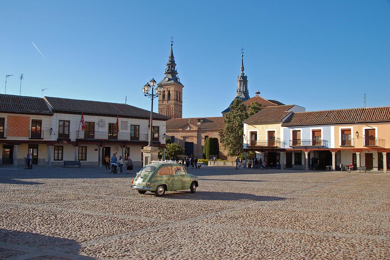 Segovilla plaza Navalcarnero españa